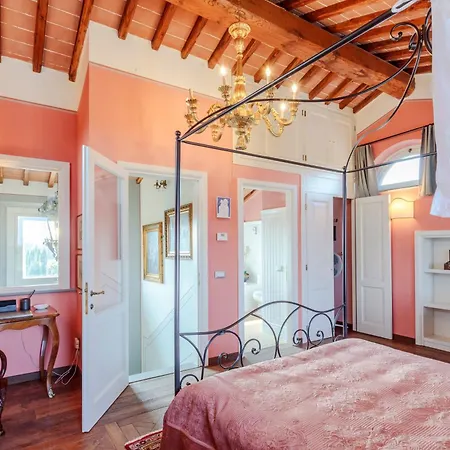 Chalet Montefalcone: Charm, Private Pool, And Chef *