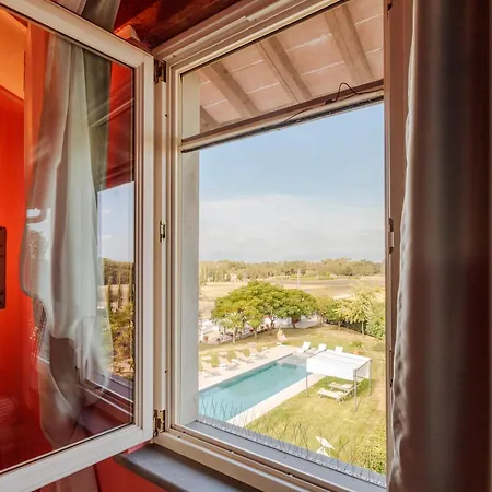 Chalet Montefalcone: Charm, Private Pool, And Chef *