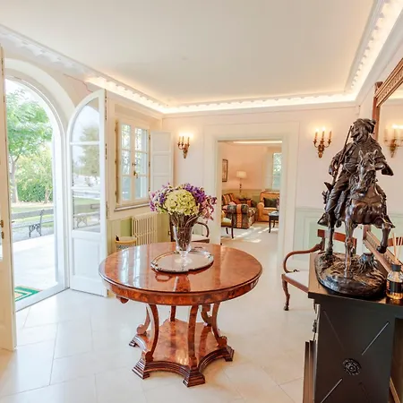 Montefalcone: Charm, Private Pool, And Chef Chalet *