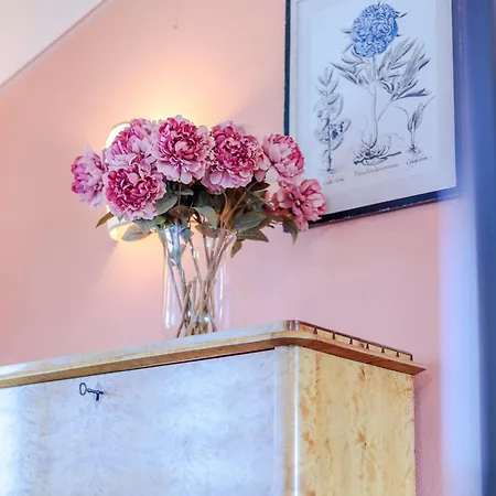 Chalet Montefalcone: Charm, Private Pool, And Chef