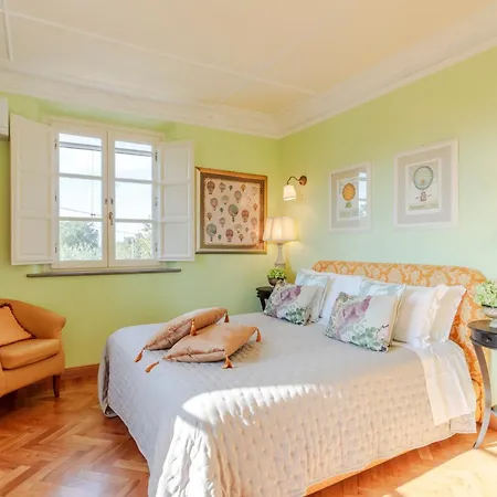 Chalet Montefalcone: Charm, Private Pool, And Chef Orentano