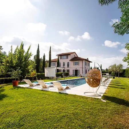 Montefalcone: Charm, Private Pool, And Chef Chalet *