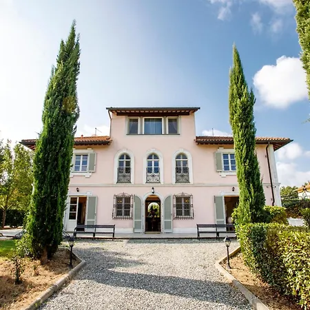 Montefalcone: Charm, Private Pool, And Chef Chalet *